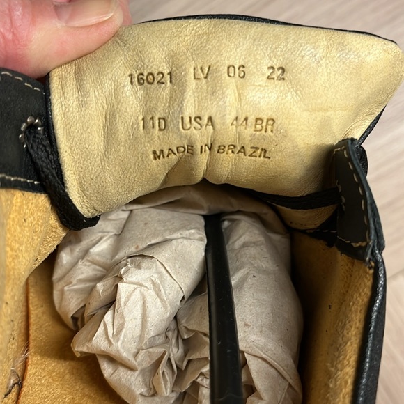 Sandro MOSCOLONI Bravo, six eyelet leather sneaker. New in box , made in Brazil. - Picture 8 of 8
